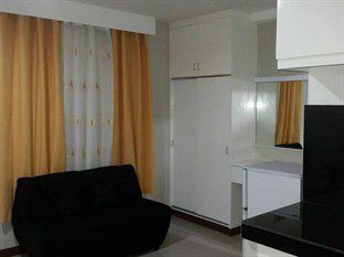 Big M Condotel Las Piñas Luaran gambar